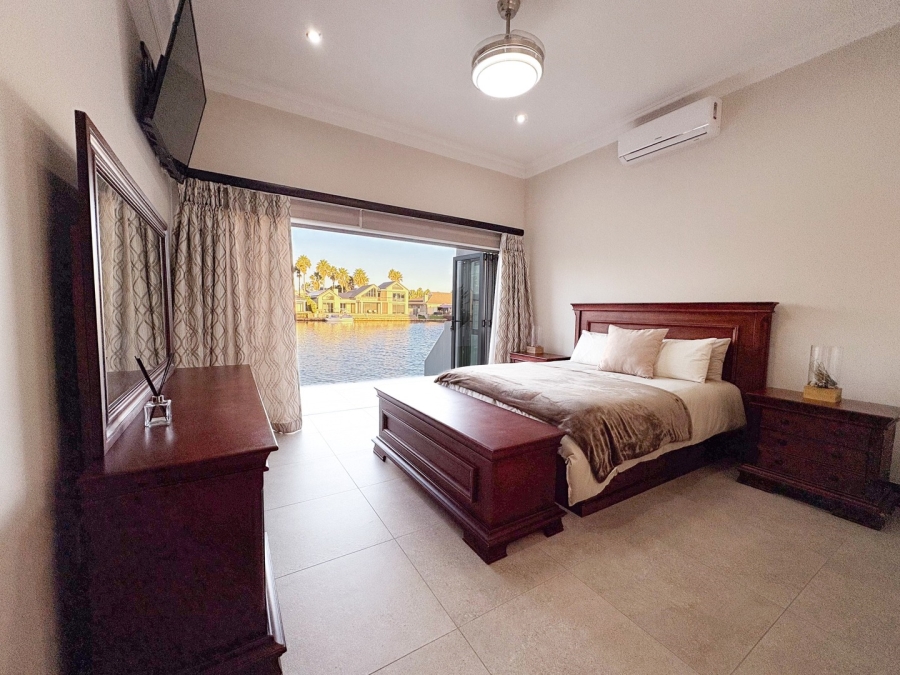 5 Bedroom Property for Sale in Marina Martinique Eastern Cape
